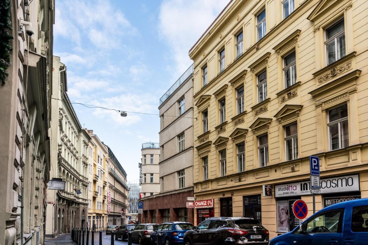 Daire Black Gold Kingdom Prag